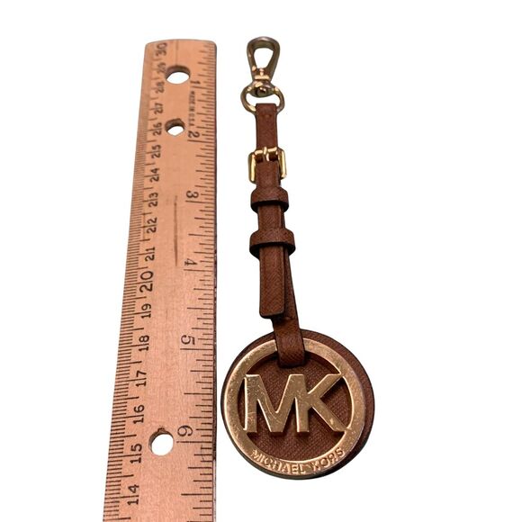 Michael Kors Bag Charm Round Leather and Gold Tone Logo with Leather Belt Buckle - Picture 8 of 8